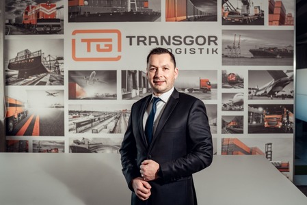 Transgor Logistik Iaşi încheie 2024 cu o cifră de afaceri de 17 milioane de euro, plus opt la sută faţă de anul anterior. Firma transportă marfă în întreaga Europă, ruta cu traficul cel mai mare fiind România-Italia