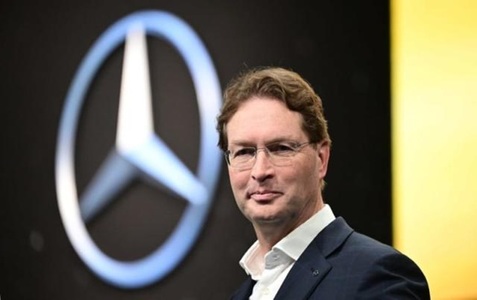 CEO-ul Mercedes-Benz, preşedinte al ACEA, cere eliminarea amenzilor pentru sectorul auto şi recunoaşterea cererii scăzute de vehicule electrice în UE