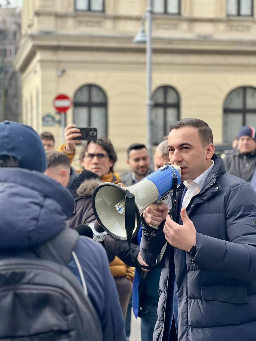 Bogdan Ivan, după negocierile cu protestatarii Sindicatului Liber Navalistul: Am identificat o soluţie juridică ce poate pune capăt conflictului şi care va deschide drumul către noi parteneriate şi investiţii majore