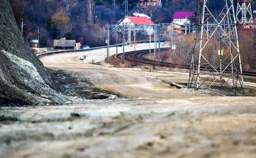 Proiectul centurii ocolitoare a oraşului Comarnic, care va fluidiza traficul către Valea Prahovei, a primit avizele necesare. Urmează o Hotărâre de Guvern care să includă modificările necesare traseului
