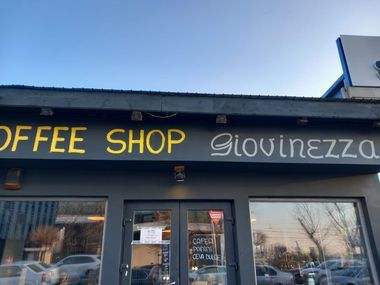 Cafenea din Bucureşti, fără autorizaţii de funcţionare şi sanitare, închisă de ANPC / Mai multe zone nu erau igienizate corespunzător / Controlul, făcut după ce unui consumator i s-a făcut rău

