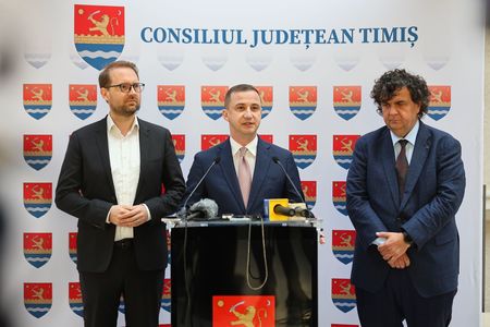 Parteneriat între Consiliul Judeţean Timiş, Primăria Timişoara şi Universitatea Politehnica, pentru continuarea lucrărilor la o sală polivalentă de mici dimensiuni / Investiţia a fost începută în 2010