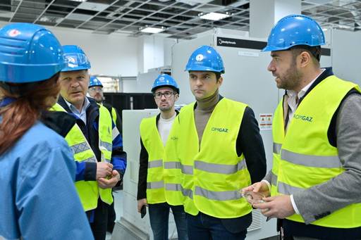 Ministrul Energiei: Am dat mandat Romgaz pentru evaluarea preluării celui mai mare combinat de producţie a îngrăşămintelor pentru agricultura românească, Azomureş / Anunţ publicat în SEAP