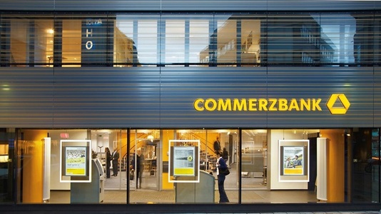 UniCredit a primit aprobarea BCE pentru preluarea unei participaţii la Commerzbank, decizia finală privind preluarea băncii va fi în 2026