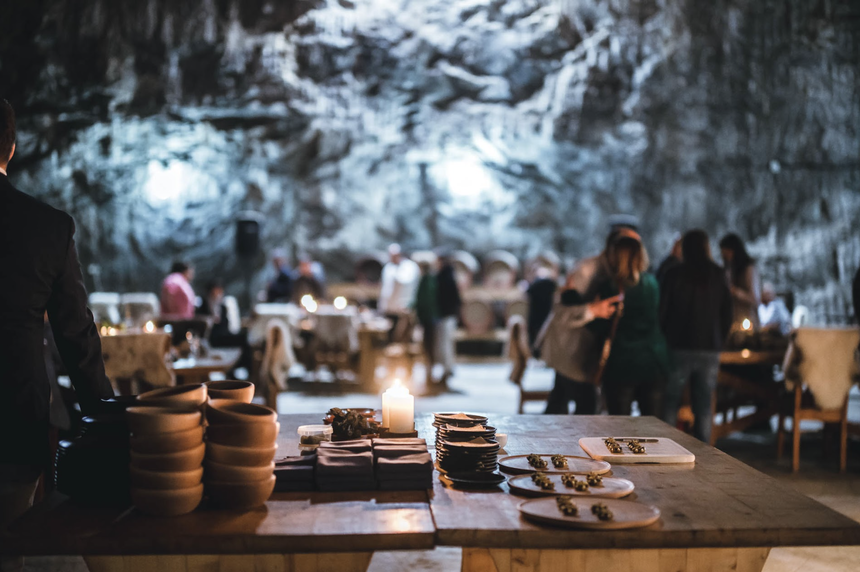 Salina Praid va găzdui la finalul lunii primul festival gastronomic subteran din România: Taste of Transylvania Underground