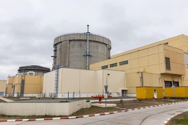 Ministerul Mediului a suspus dezbaterii publice proiectul Hotărârii de Guvern pentru emiterea Acordului de mediu necesar retehnologizării Unităţii 1 a CNE Cernavodă / Se urmăreşte prelungirea duratei de viaţă a Unităţii
