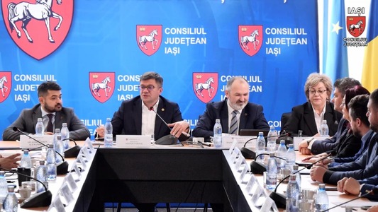 Consilierii judeţeni din Iaşi au votat bugetul, valoarea acestuia fiind de aproape două miliarde de lei / Costel Alexe:  Bugetul a fost votat în unanimitate, asta arată că priorităţile judeţului sunt mai presus de orice interes politic

