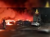 Elon Musk spune că un incendiu de la reprezentanţa Tesla din Roma care a distrus 17 autoturisme este un act de terorism