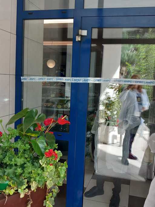 Controale ale comisarlor ANPC în Arad – S-au dat 23 de amenzi, în valoare de peste 280.000 de lei / Zece dispoziţii de oprire a prestării serviciilor