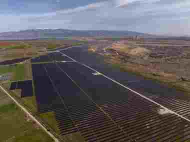 Grupul PPC anunţă investiţii de 5,75 miliarde de euro în energie verde şi tehnologie în Macedonia de Vest