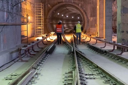 Grindeanu, la începerea lucrărilor de foraj pe secţiunea sud a magistralei de metrou M6: Undeva în 2027-2028, de la 1 Mai până la Aeroportul Henri Coandă vom avea această magistrală/ TBM-ul Sfânta Maria – mastodont de 97 de metri şi 600 de tone