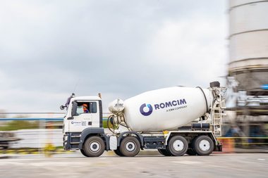 Romcim achiziţionează două unităţi de producţie de beton în judeţul Iaşi