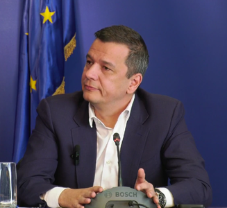 Sorin Grindeanu: Pe zona feroviară trebuie să găsim soluţiile pe care le-am găsit pe zona rutier/ E o zonă de neseriozitate şi pe partea companiilor şi în activitatea CFR Infrastructură. Sunt nemulţumit de cum se desfăşoară aceste contracte