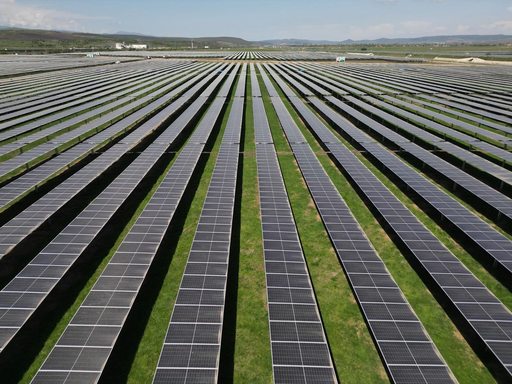 Sebastian Burduja: A fost finalizat cel mai mare parc fotovoltaic finanţat prin PNRR de Ministerul Energiei! 60 MW pentru energia României!