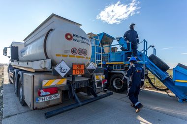 Yedil Utekov a fost numit preşedinte al Consiliului de Administraţie al Rompetrol Well Services. Acesta este absolvent al Universităţii Tehnice de Stat Astrakhan din Rusia