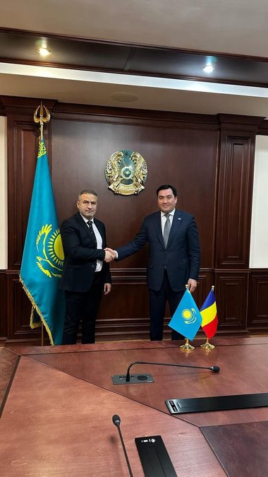 Un secretar de stat din Ministerul Energiei anunţă că se poartă discuţii pentru un contract pe 10 ani privind furnizarea de uraniu între KazAtomProm şi Nuclearelectrica
