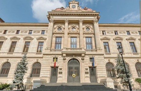 Bloomberg: Leul românesc se prăbuşeşte după vot, pentru prima dată euro depăşeşte nivelul de 5 lei, în timp ce banca centrală slăbeşte strânsoarea