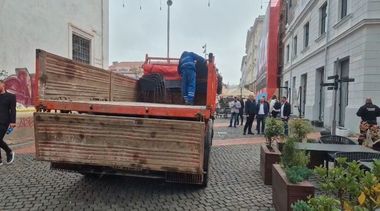 Timişoara: 12 terase din centrul oraşului au fost desfinţate de reprezentanţii primăriei/ Nu au autorizaţie de funcţionare
