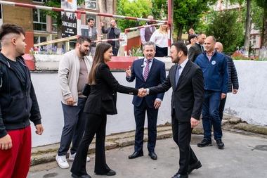 Ministrul Mediului, Mircea Fechet, la Universitatea Politehnica Bucureşti: SGR se extinde şi în campusurile universitare