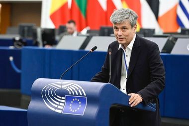 Europarlamentarul PNL Virgil Popescu, despre modificarea regulamentului de stocare a gazelor: În Parlamentul European luăm decizii curajoase, menite să asigure o piaţă a energiei funcţională