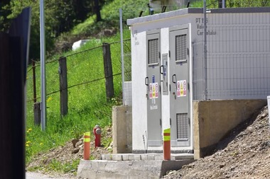 Distribuţie Energie Electrică Romania a investit 17 milioane lei în modernizarea reţelei de distribuţie a energiei electrice din Săcele, judeţul Braşov