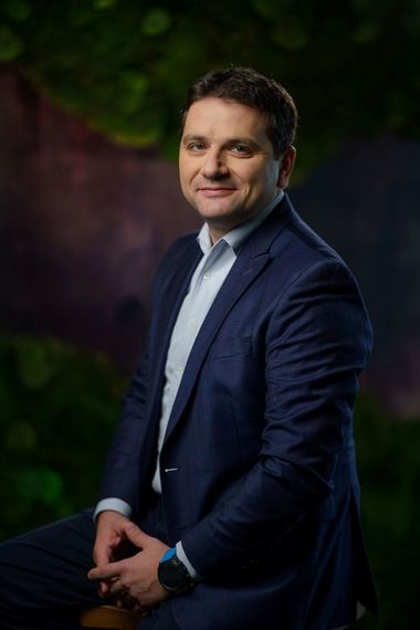INTERVIU - Alexandru Lăpuşan (RBL): Sunt înfricoşat că putem fi deraiaţi de la traseul occidental. Dacă ţii la ţara asta, ar trebui să zici: „Cum putem să fim noi mai puternici?“. Şi suntem mai puternici şi dacă vin firme străine care investesc
