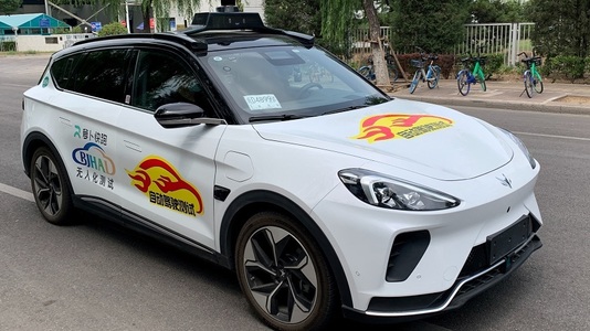 Compania chineză Pony.ai a raportat primul incendiu la un robotaxi, fără victime