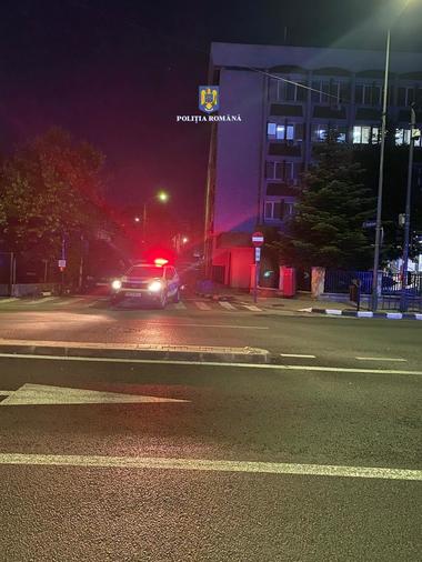 Percheziţii în mai multe judeţe şi în Capitală, într-un dosar care vizează săvârşirea infracţiunilor de constituirea unui grup infracţional organizat, înşelăciune, fals în înscrisuri sub semnătură privată şi uz de fals / Prejudiciu de 1,8 milioane de lei