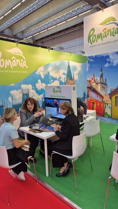 România este promovată în Germania, la Târgul Internaţional de Turism IMEX de la Frankfurt. Standul este poziţionat în zona destinată Europei şi prezintă imagini cu obiective turistice importante din România