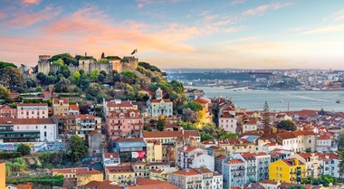Sondaj: Portugalia, destinaţia preferată de americani pentru relocare