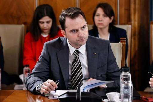 Conferinţa Energy road - Energie la tine acasă – Burduja: România a avut şansa să rămână, totuşi, o ţară normală la cap acum câteva săptămâni de zile. Pentru sectorul energetic, scenariul alternativ ar fi fost un dezastru total