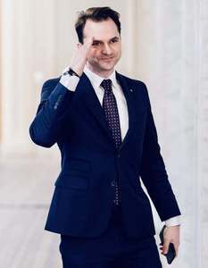 Burduja: După 1 iulie, românii vulnerabili trebuie şi vor fi protejaţi. Facturile nu vor „exploda”, nu vor „bubui” /  Neptun Deep trebuie să meargă mai departe pentru a aduce 20 de miliarde euro la buget şi pentru a dubla producţia de gaz românesc