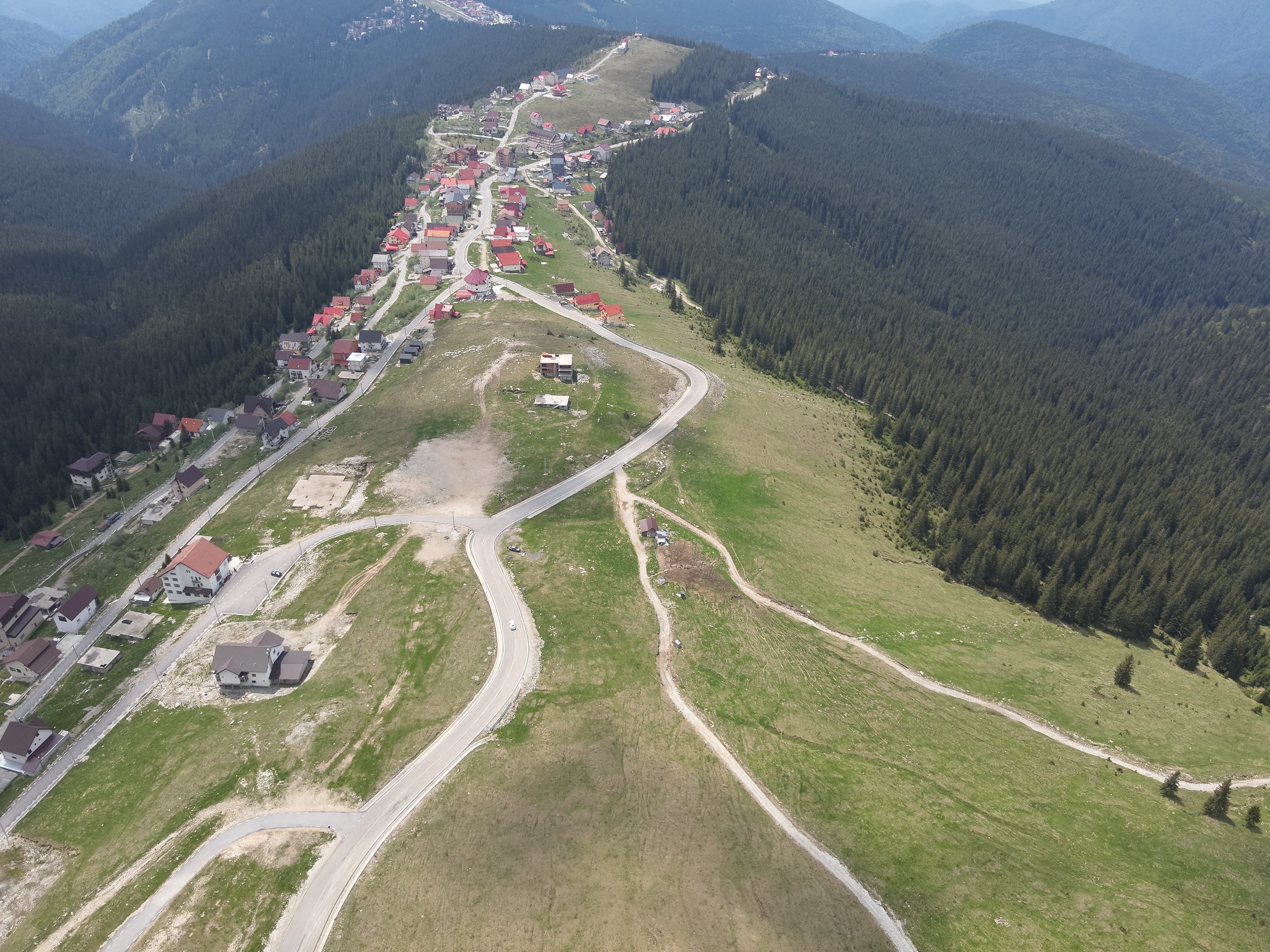 CNAIR: Se redeschide circulaţia pe Transalpina, între Rânca şi Curpăt / Traficul, permis pe timpul zilei / Limita de viteză pe acest sector de drum este de maximum 30 km/oră
