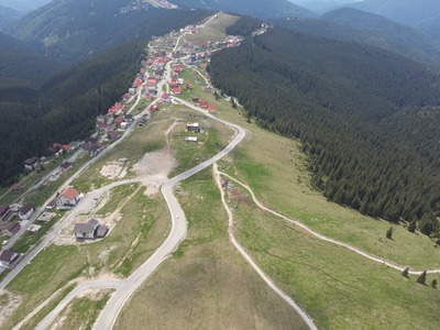 Circulaţia pe Transfăgăraşan şi pe Transalpina, între Rânca şi Curpăţ, se deschide începând de vineri / Traficul, permis doar pe timpul zilei 