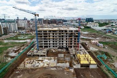 Jucătorul de fotbal Florin Tănase şi agentul FIFA Florin Vulturar finalizează structura primei clădiri din Noura Residence, ce va include 128 de apartamente în patru imobile