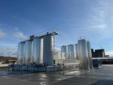 Strabag inaugurează în Crişeni, judeţul Sălaj cea mai mare unitate de producţie de emulsii bituminoase din România, investiţie de 2,2 milioane de euro