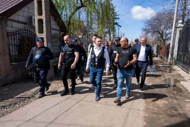 Ministrul Mircea Fechet: Am completat arsenalul de luptă împotriva poluării al Gărzii Naţionale de Mediu (GNM) cu 46 drone dotate cu senzori şi termoviziune / Sunt pregătite să detecteze atât poluanţii atmosferici, cât şi emisiile industriale
