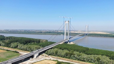 CNAIR a câştigat definitiv procesul privind întârzierile la Podul de la Brăila, urmând să obţină penalităţi de peste 80 de milioane de lei pentru cele peste 800 de zile de întârziere în finalizarea lucrărilor