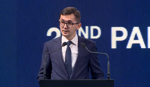 Pavel Popescu, replică pentru deputatul AUR Laura Gherasim: Încurajarea discursului liber ar trebui să fie prioritatea fiecărui reglementator. Avem nevoie de mai puţină reglementare şi mai mult discurs liber protejat