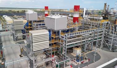 Bogdan Ivan: Am pornit oficial producţia la centrala de cogenerare a rafinăriei Petromidia / După această investiţie de 164 milioane de dolari, centrala va acoperi integral consumul platformei şi contribuind cu surplusul în Sistemul Energetic Naţional