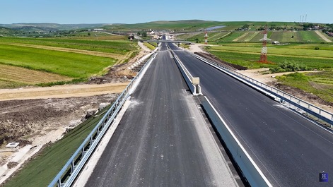 Asociaţia Pro Infrastructură: Vrem dublu parapet central de beton pe autostrăzi şi drumuri expres / Poate opri pătrunderea pe contrasens a vehiculelor grele