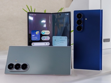 Samsung a prezentat o nouă serie de smartphone-uri pliabile