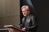 CEO-ul Nvidia, Jensen Huang, vinde acţiuni de peste 36 de milioane de dolari şi îl ajunge din urmă pe Warren Buffett la capitolul avere