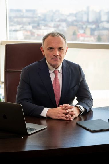 Directorul general al Hidroelectrica anunţă că va dona 20% din salariul său către Fundaţia Hidroelectrica în vederea susţinerii proiectelor sociale