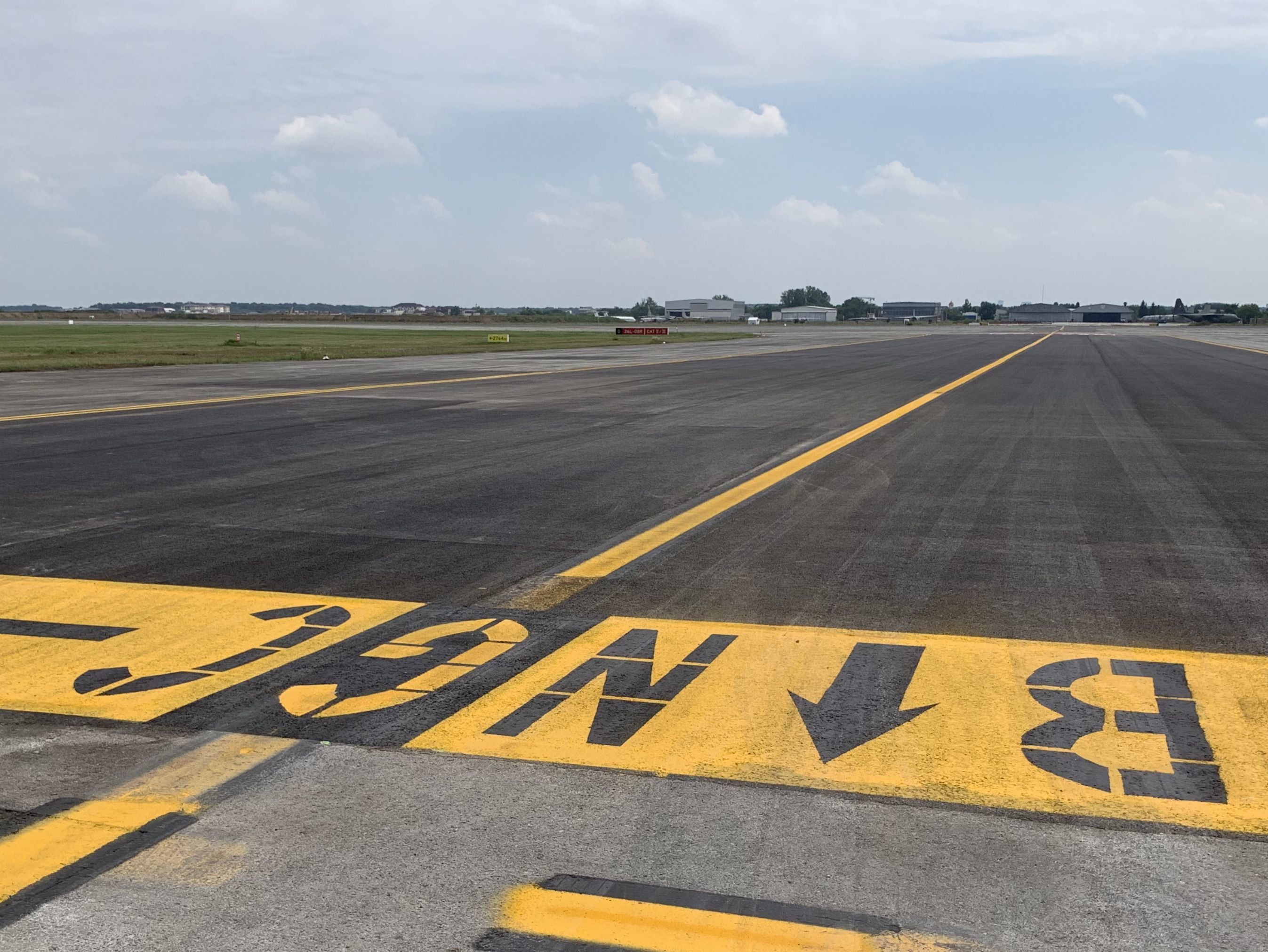 Aeroportul Internaţional Otopeni inaugurează o nouă cale de rulare a aeronavelor şi cinci poziţii de parcare pentru avioane
