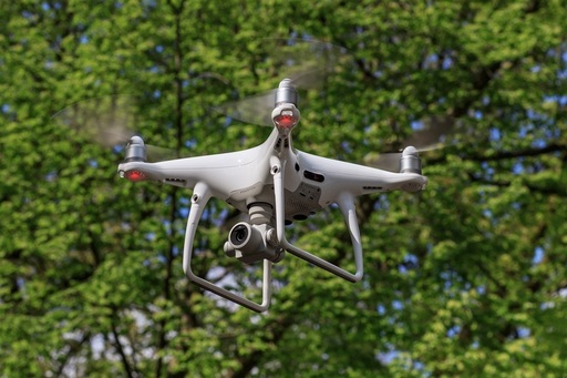 SUA deschid anchete de securitate naţională privind importurile de drone şi polisiliciu