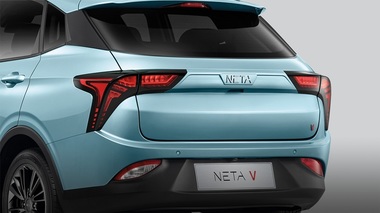 Mărci chineze de maşini electrice, acuzate că şi-au umflat artificial vânzările printr-o schemă de asigurări
