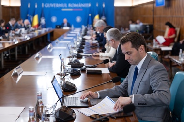 Guvern: Execuţia bugetului de stat la finele anului 2024 a înregistrat un deficit care însumează 157 miliarde lei, cu 12,15 miliarde lei sub nivelul prevederilor bugetare definitive