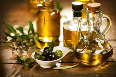 Cel mai mare producător mondial de ulei de măsline avertizează consumatorii americani: Tarifele lui Trump pot duce la scumpiri şi penurie