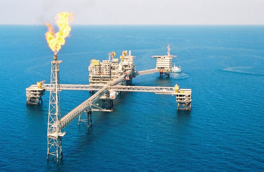 Qatarul ameninţă că va întrerupe exporturile de gaze LNG în UE, din cauza legii privind sustenabilitatea